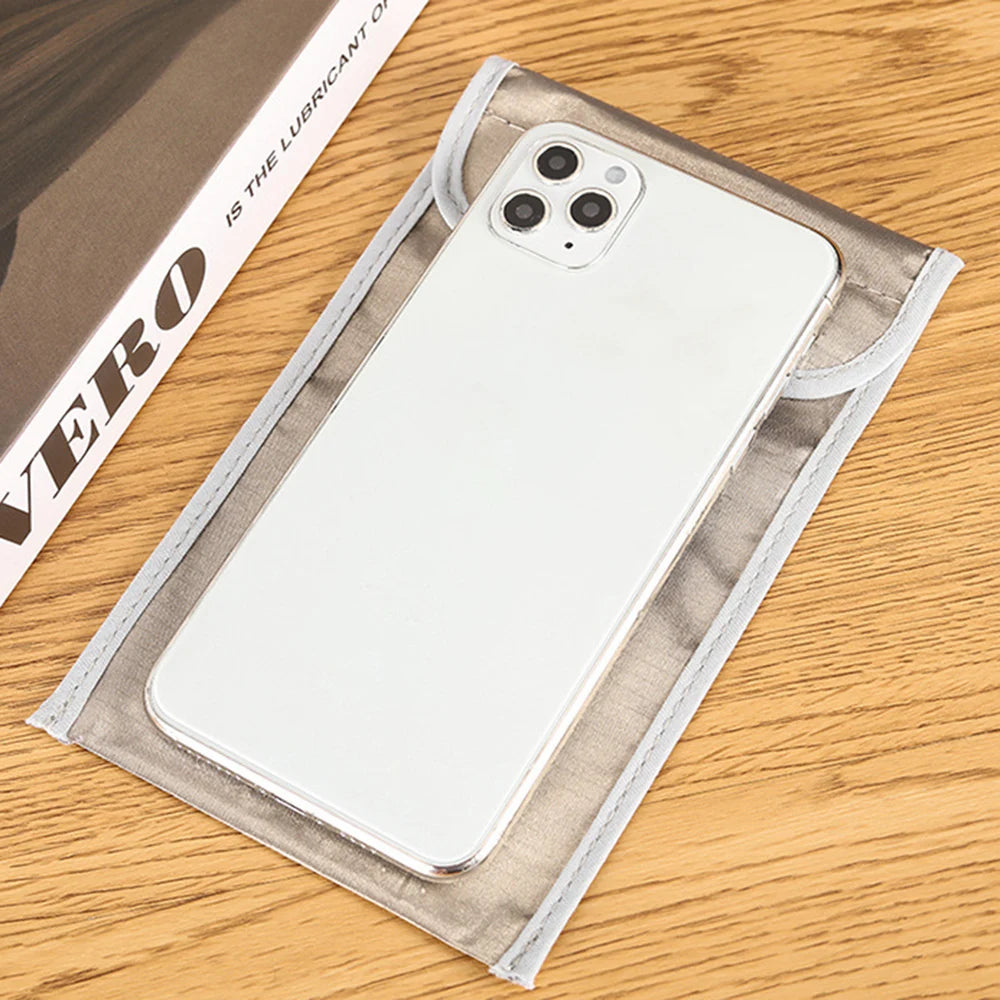 Portable Mobile Phone RF Signal Blocker Anti-Radiation Shield Case Bag Pouch IC Magnetic Card Prevent Degaussing Anti Tracking