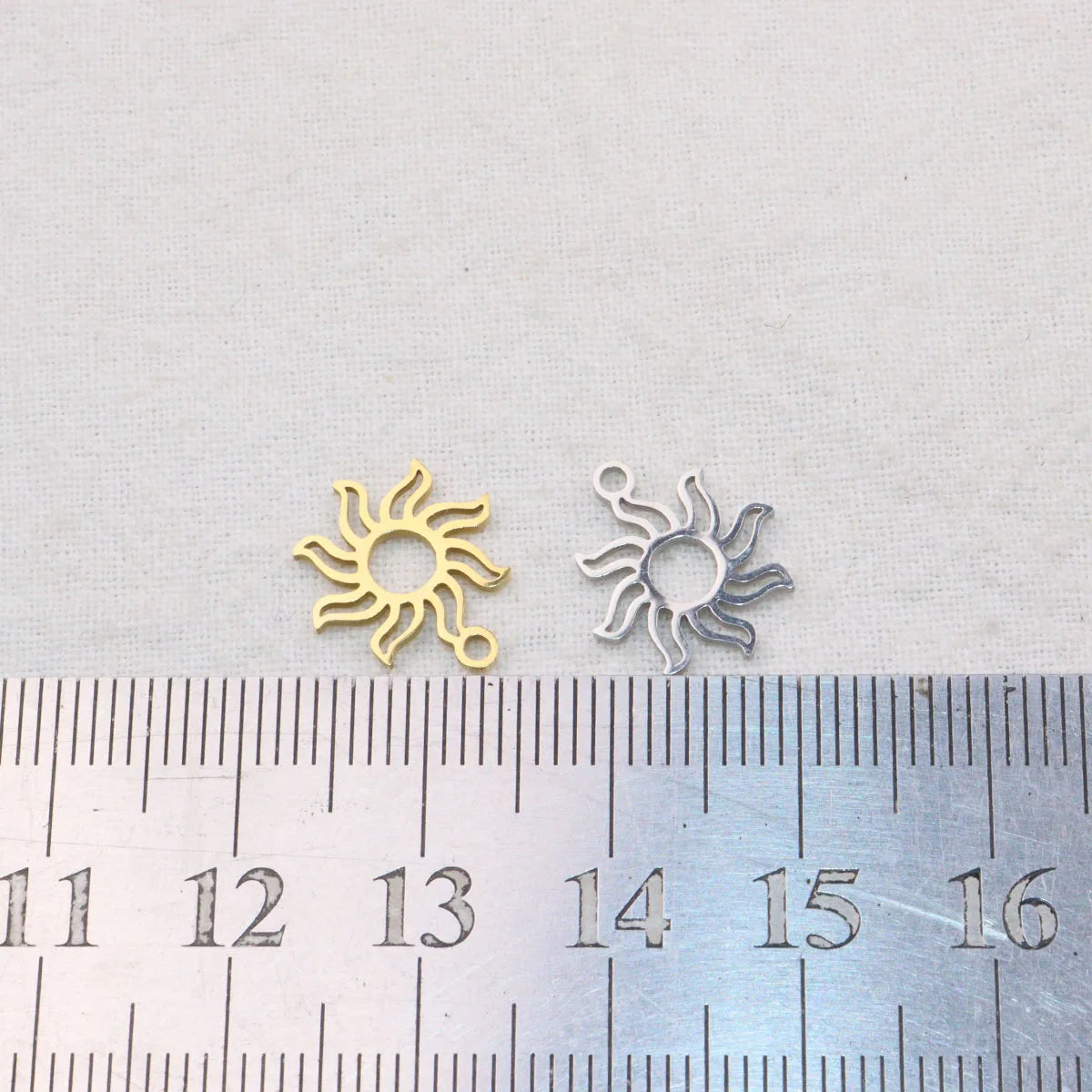 10pcs 12mm Wholesale Stainless Steel High Quality Mirro Polish Sun Women Charm Pendant DIY Necklace Bracelets Unfading Colorless