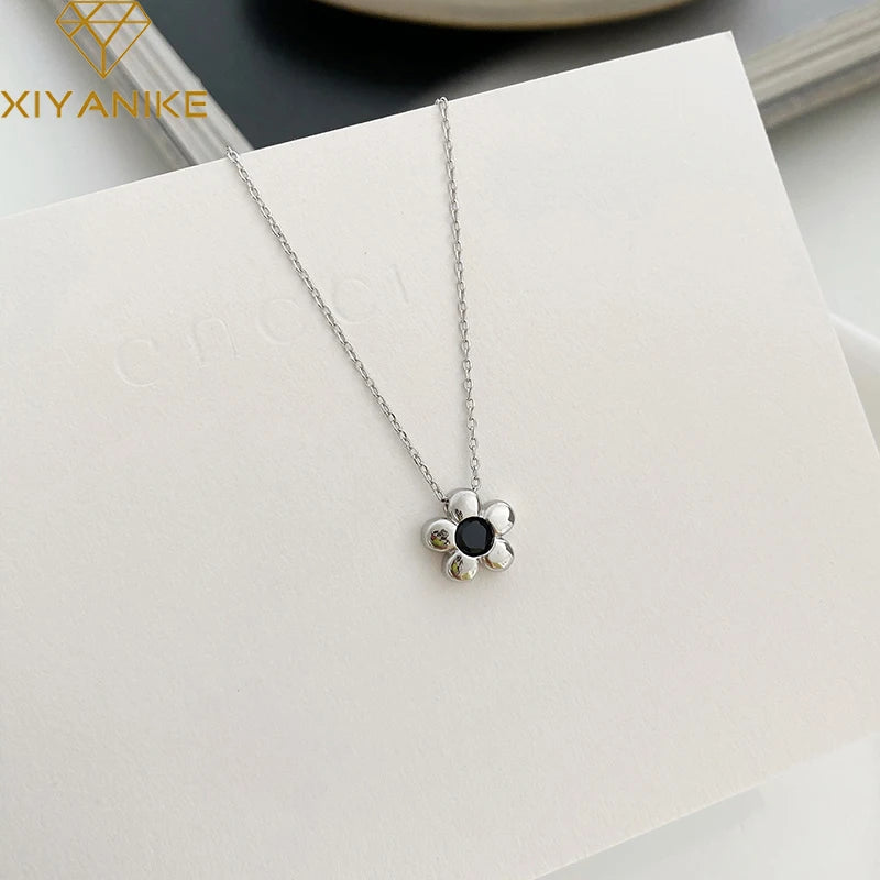 XIYANIKE Silver Color  New Fashion Flower Pendant Small And Exquisite Necklace Give Woman Sweet Romantic Girl Gift Popular