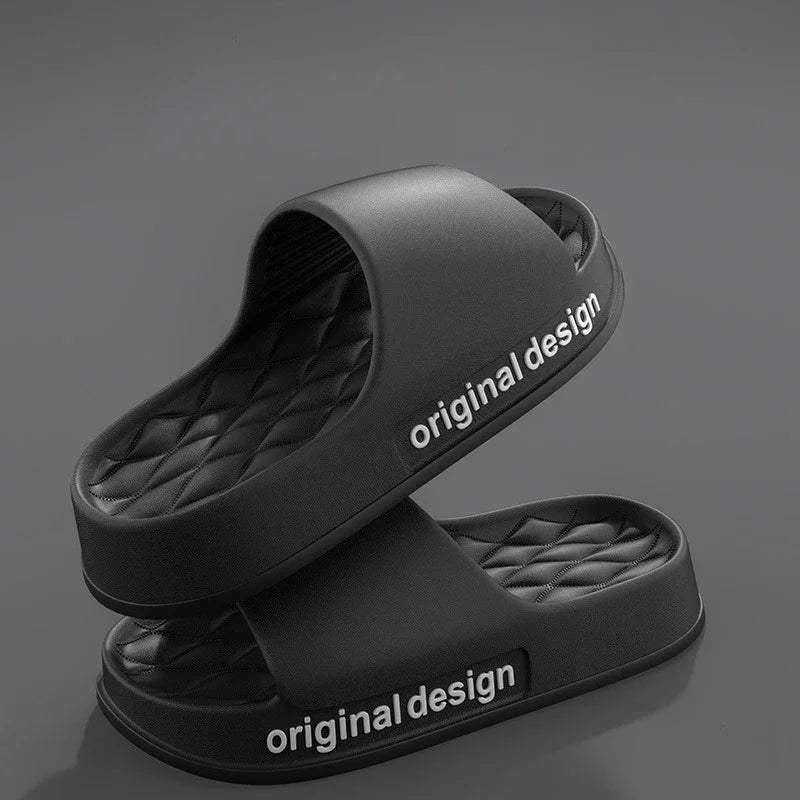 2024 New Men's Summer Slippers EVA Soft Soled Slippers Light Beach Shoes Indoor Outdoor Light Couple Slippers Designer Shoes Men