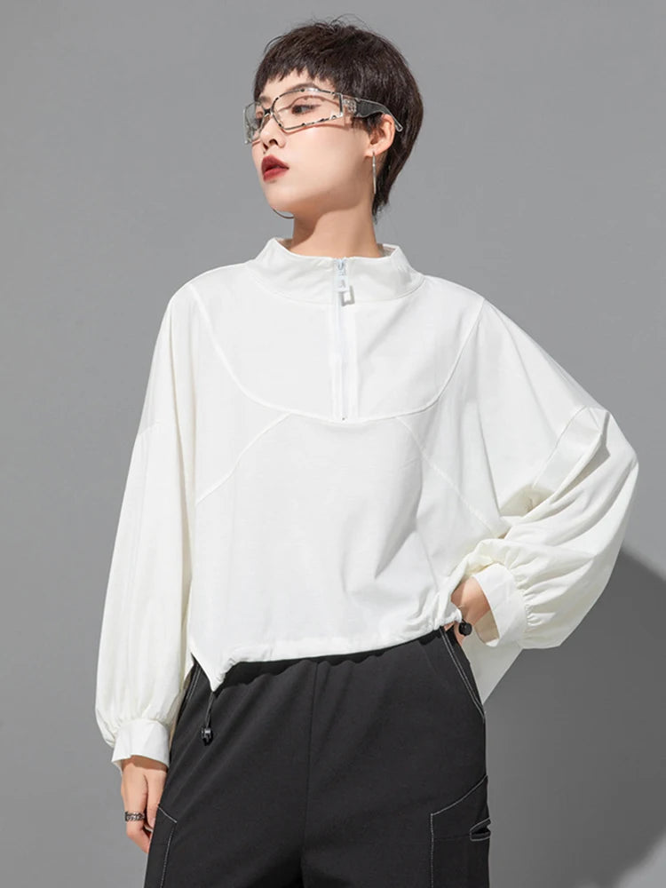 [EAM] Women White Drawstring Zipper Big Size Casual T-shirt New Stand Collar Long Sleeve Fashion Tide Spring Autumn 2024 1DF6510