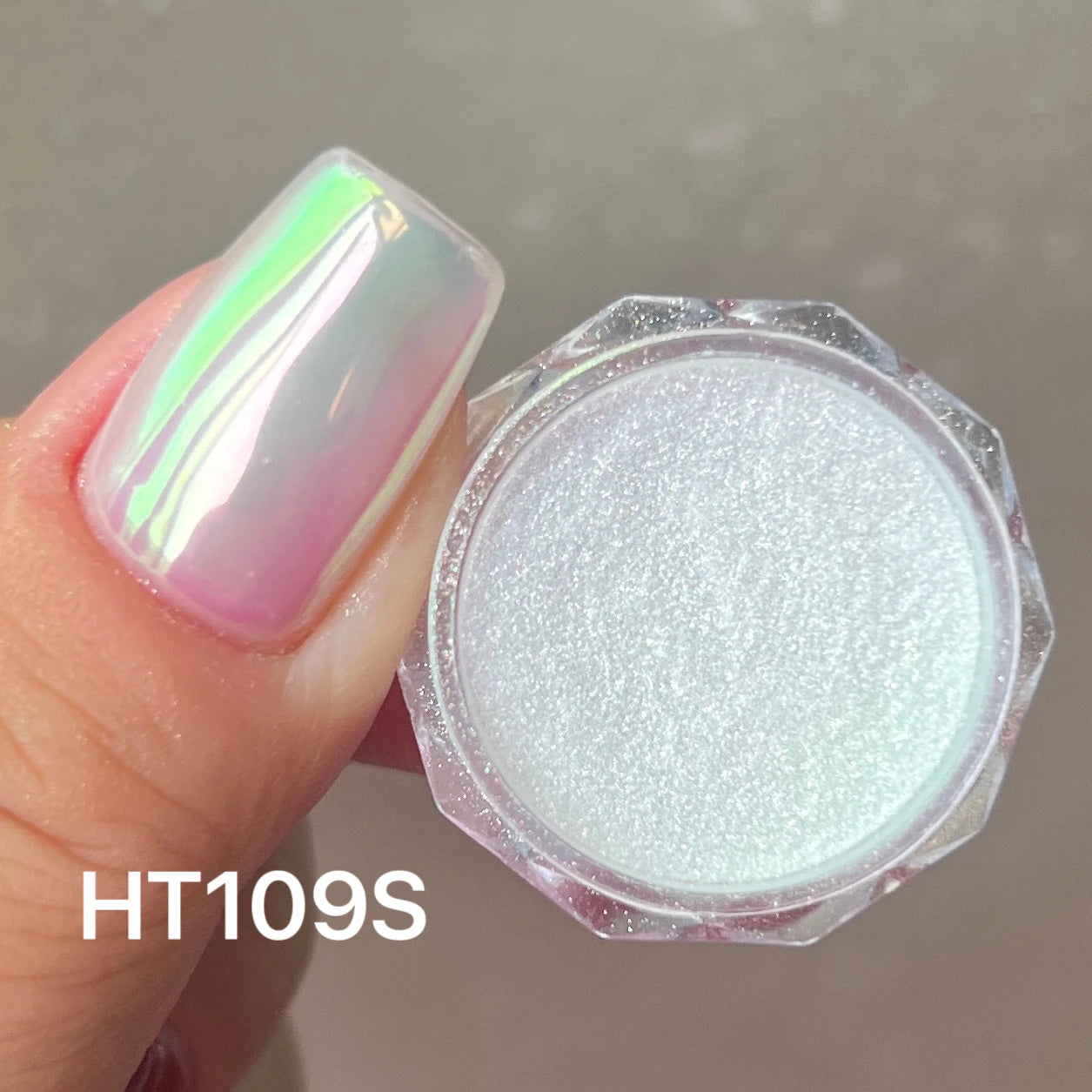 Hot Trend 0.2g Moonlight Plating Pearl Nail Powder White Mirror Aurora Effect Pigments UV Gel Polish Chrome Dust Nail Decoration
