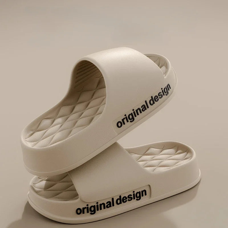 2024 New Men's Summer Slippers EVA Soft Soled Slippers Light Beach Shoes Indoor Outdoor Light Couple Slippers Designer Shoes Men