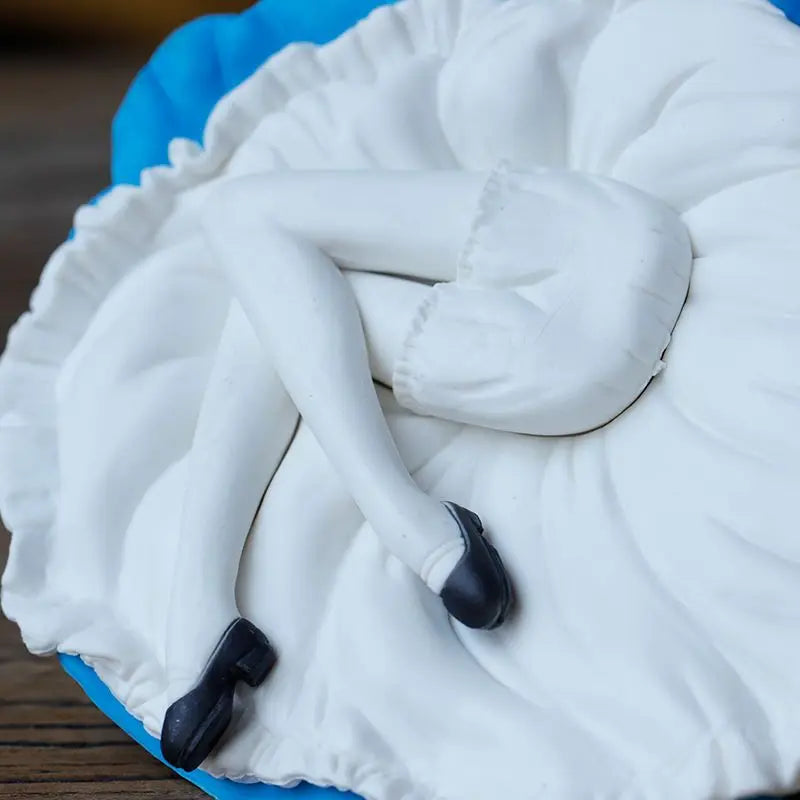 10cm Disney Alice in Wonderland Figure Toys Cartoon Anime Alice PVC Model Doll Cake Desktop Decoration Children's Birthday Gifts