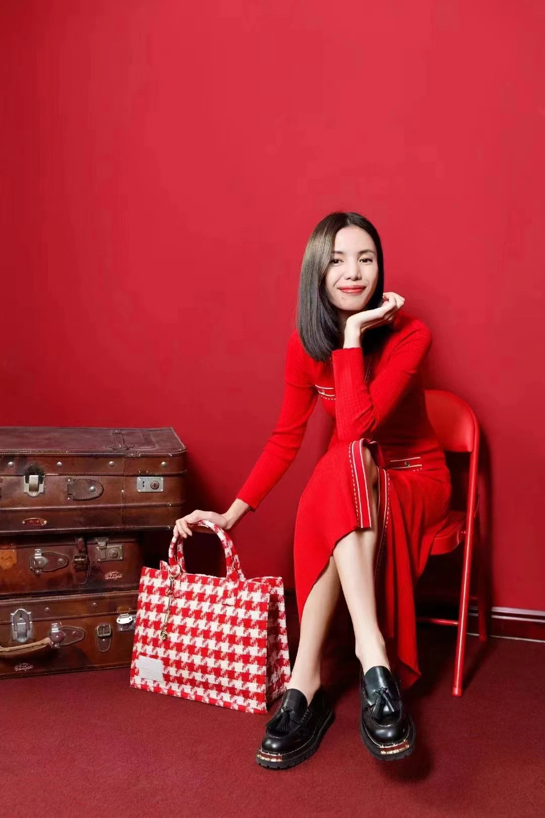 IOO Single Shoes 2025 Spring Winter Brand S Hundreds of Big Gold Teeth Tasseled Louboutins Mary Jane