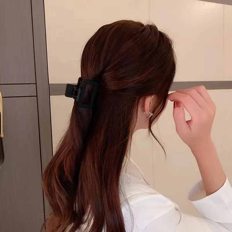 Women Fashion Black Large Hair Claws Multiple Styles Barrette Crab Hair Clips Headwear for Women Girls Hair Accessories