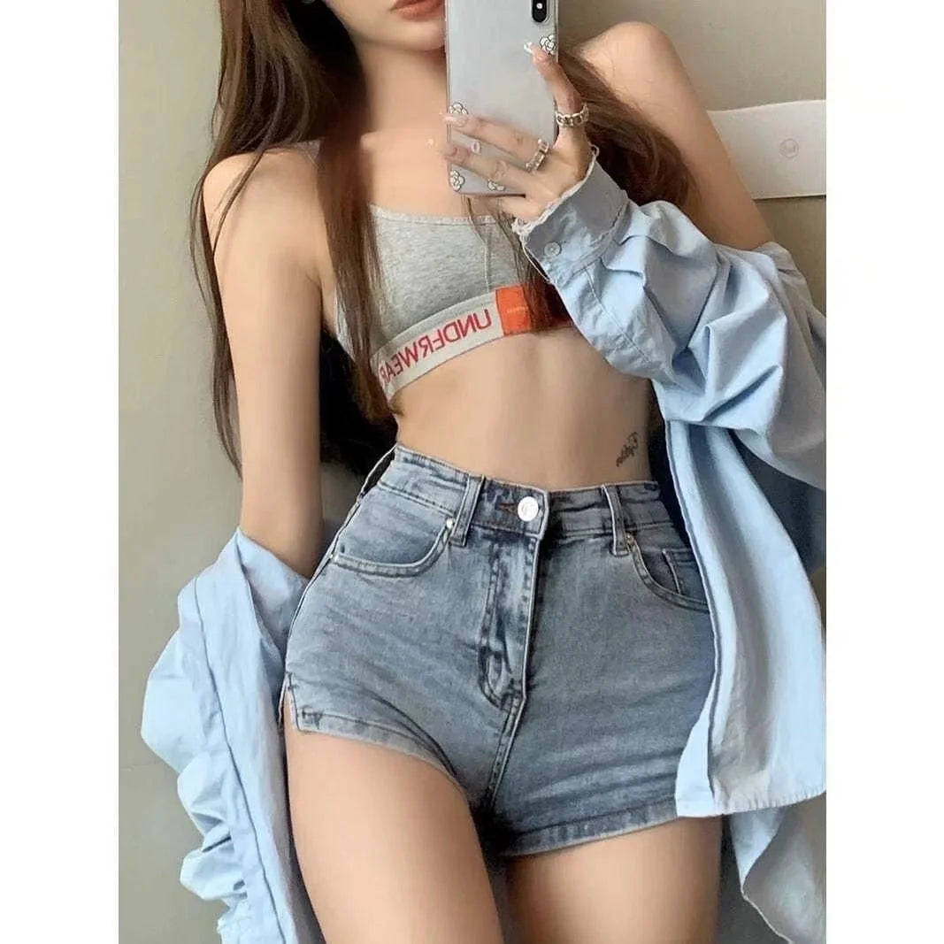 Feynzz Casual Blue Denim Shorts Women Sexy High Waist Buttons Pockets Slim Fit Shorts 2021 Summer Beach Streetwear Jeans Shorts