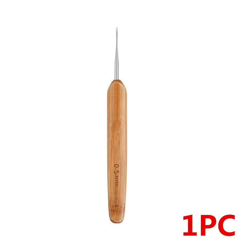 1Pc 0.5mm/0.75mm Dreadlock Crochet Hook Wood Crochet Needles Hair Dreadlocks Tool for Braid Craft