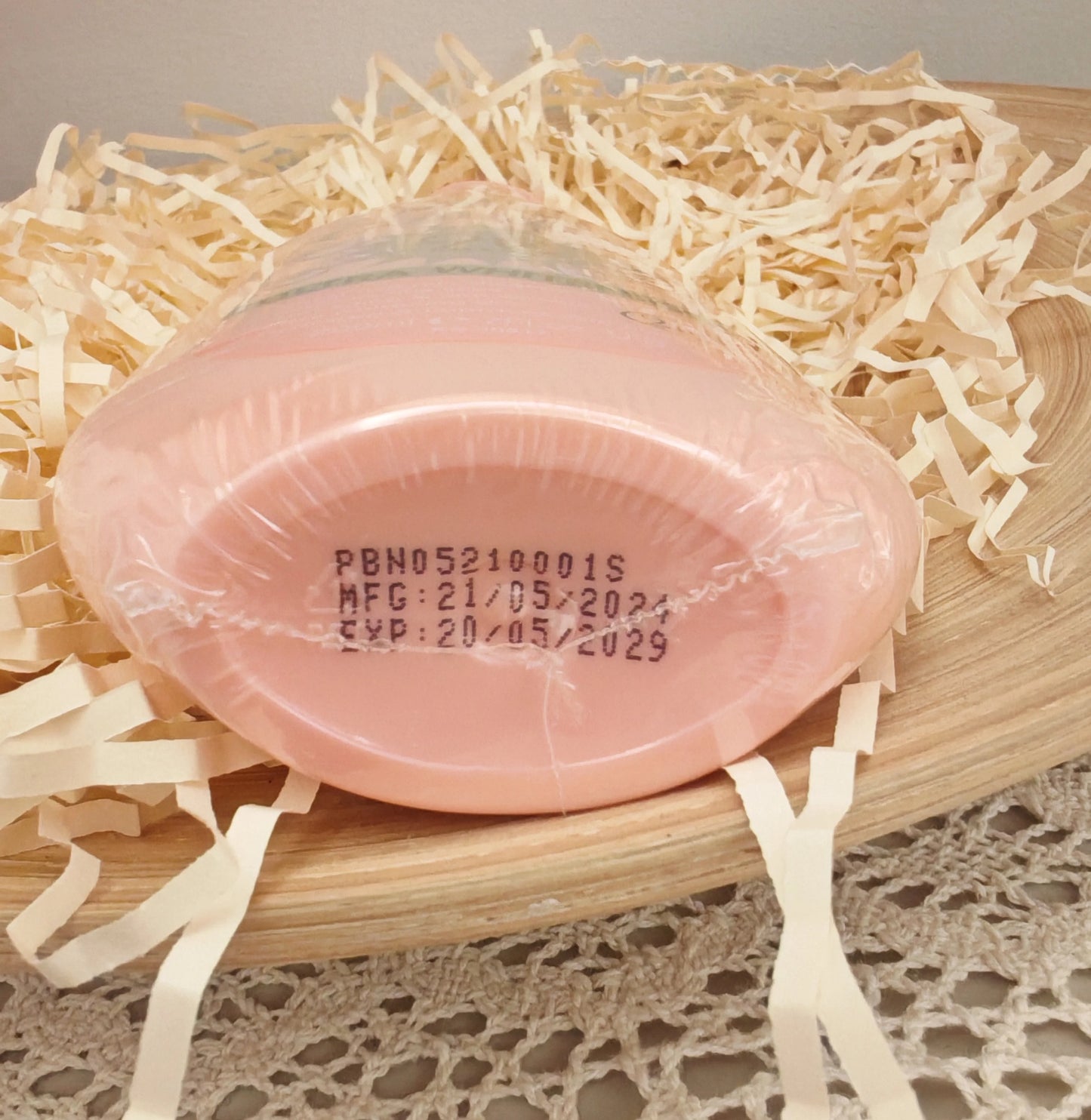 200ml Sunblock Lotion Sunscreen Collagen SPF90 UVA&UVB Ultra Whitening Reduce Fine Lines Even Tone Skin Improves Skin Elasticity