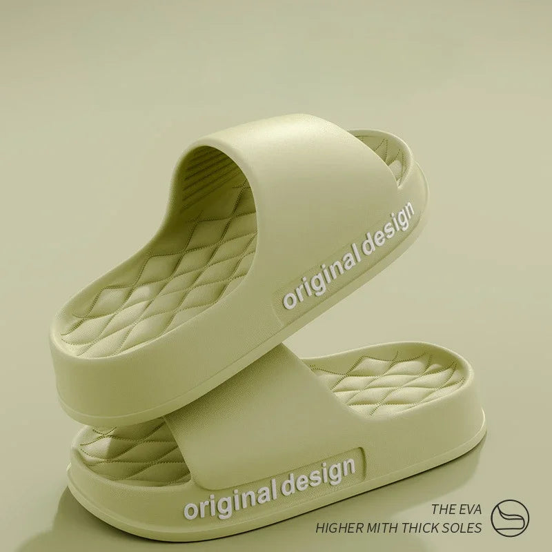 2024 New Men's Summer Slippers EVA Soft Soled Slippers Light Beach Shoes Indoor Outdoor Light Couple Slippers Designer Shoes Men