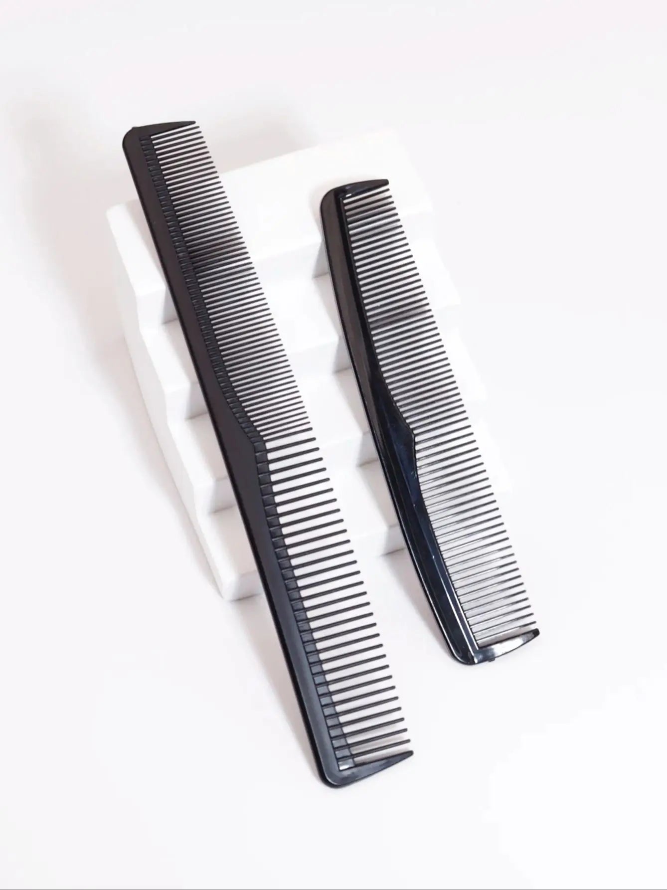 2pcs comb set, anti-static and heat-resistant comb, fine plastic comb for women and men's pockets,Special for real hair wigs