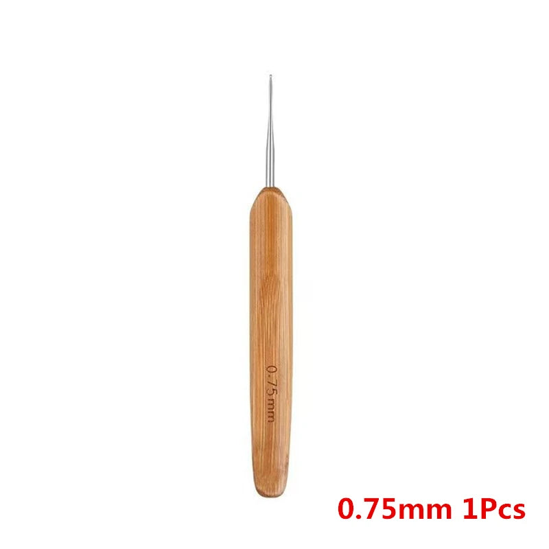 1Pc 0.5mm/0.75mm Dreadlock Crochet Hook Wood Crochet Needles Hair Dreadlocks Tool for Braid Craft