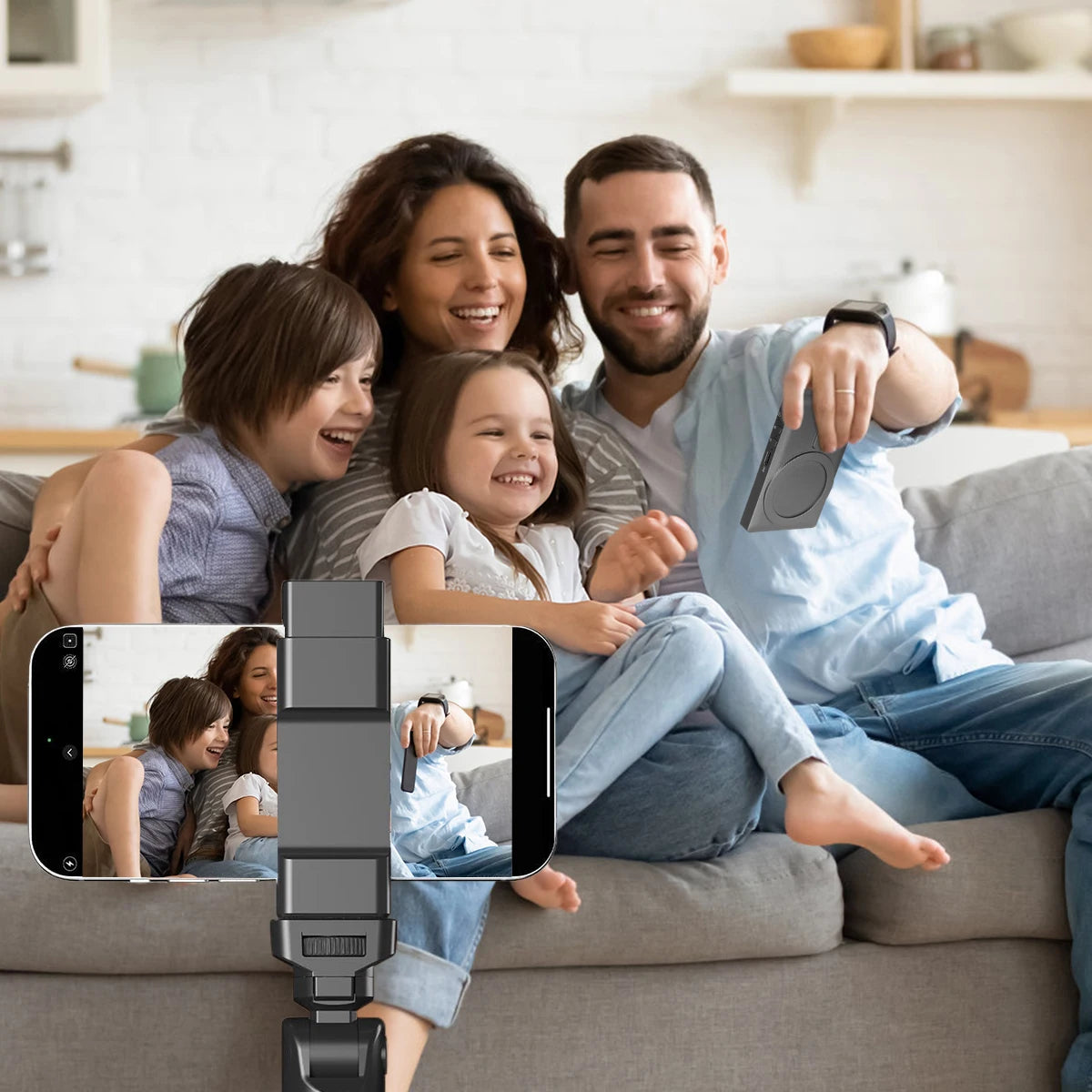 Wireless Magnetic Mount Vlog Selfie Monitor Screen Phone Rear Camera Selfie WiFi Bluetooth Connection for Selfie Live Vlog