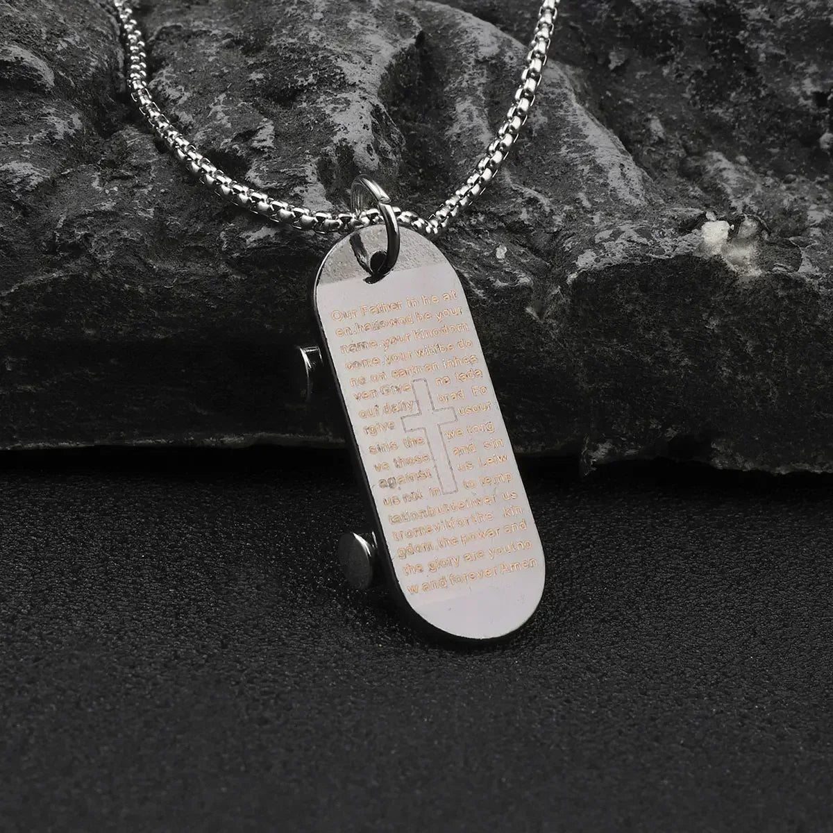 Pegasus Star Eye Vintage Stainless Steel Chain Screw Man Necklace Men Never Fade Dragon Scooter Street Hip Hop Male Jewelry