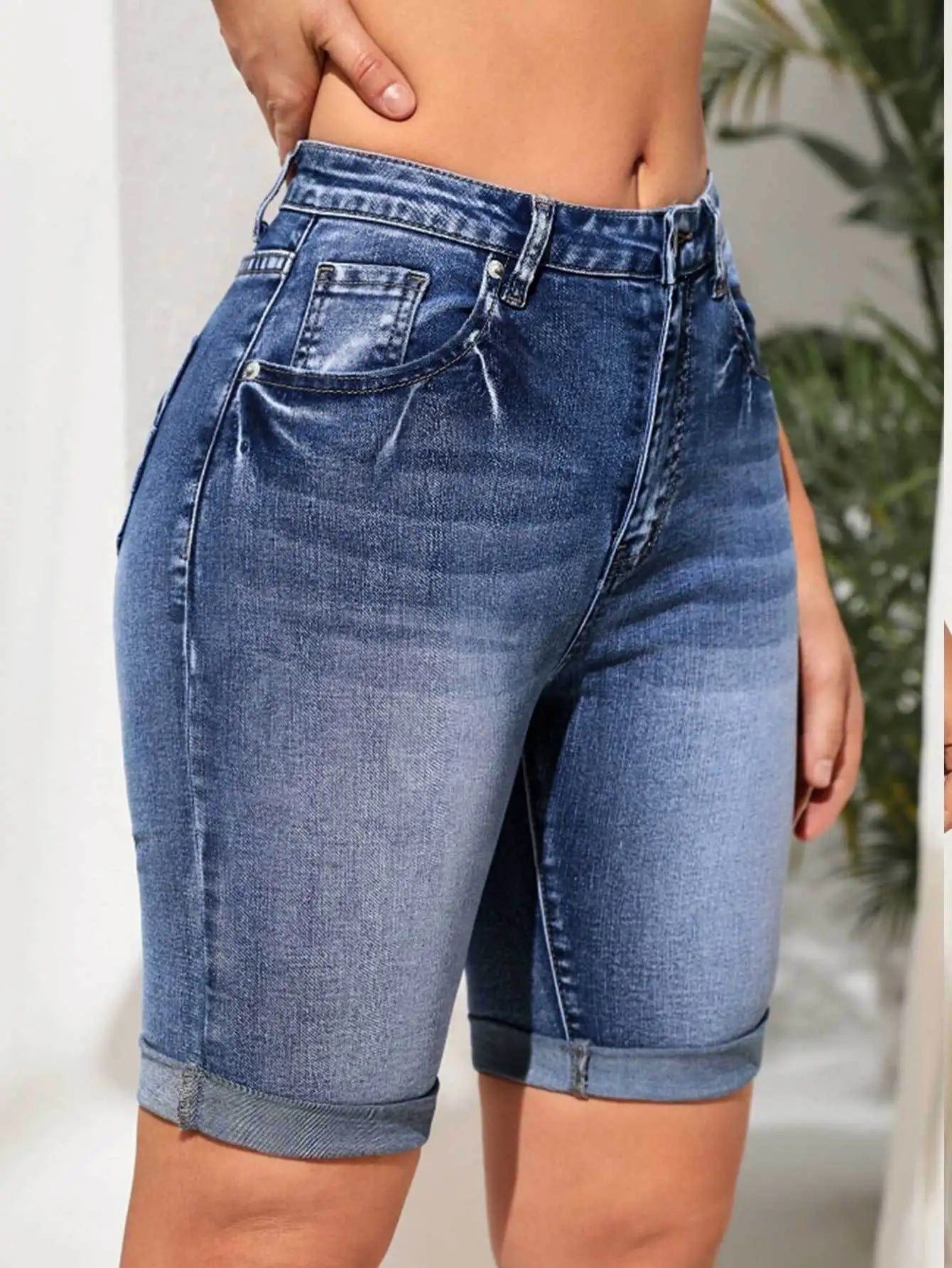 2025 Summer New Women's High Waist Curled Denim Shorts Fashion Casual High Elasticity Slim Knee Length Jeans Shorts
