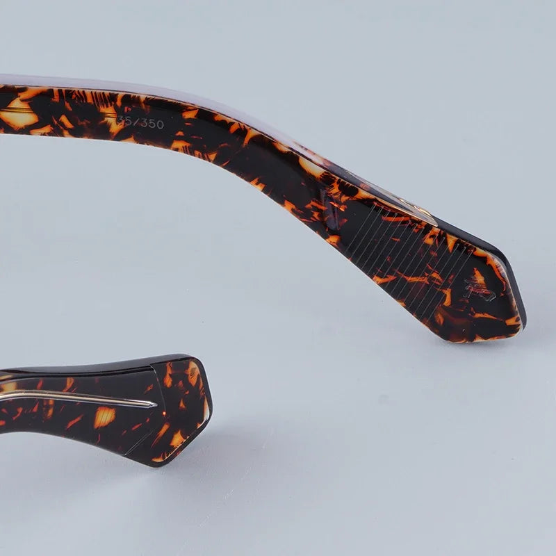 Hemmings Photochromic Transit Sunglasses Clear indoor Dark Outdoor Uv400 Handmade Acetate Men and Ladies Eyeglasses with Case